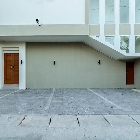 Oyo 1200 Kencana Residence จิมบาราน ภายนอก รูปภาพ