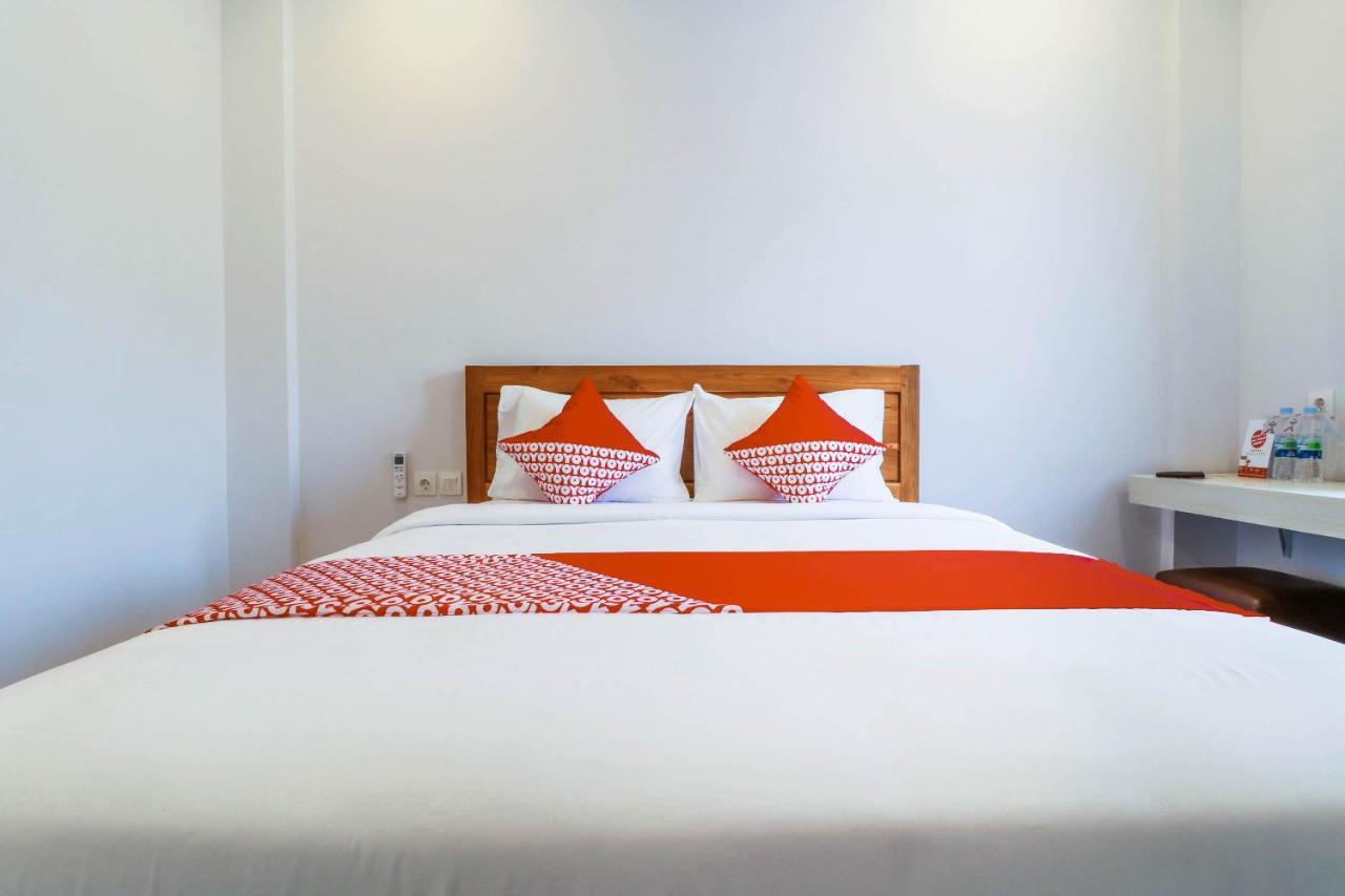 Oyo 1200 Kencana Residence จิมบาราน ภายนอก รูปภาพ