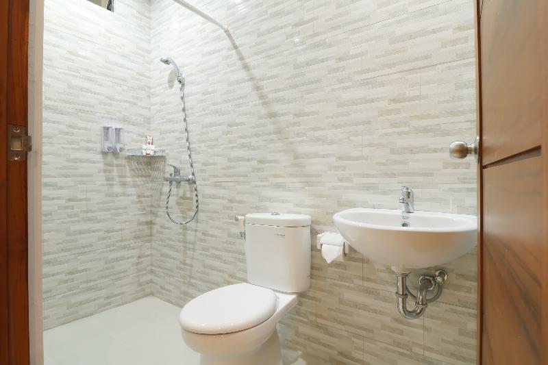 Oyo 1200 Kencana Residence จิมบาราน ภายนอก รูปภาพ